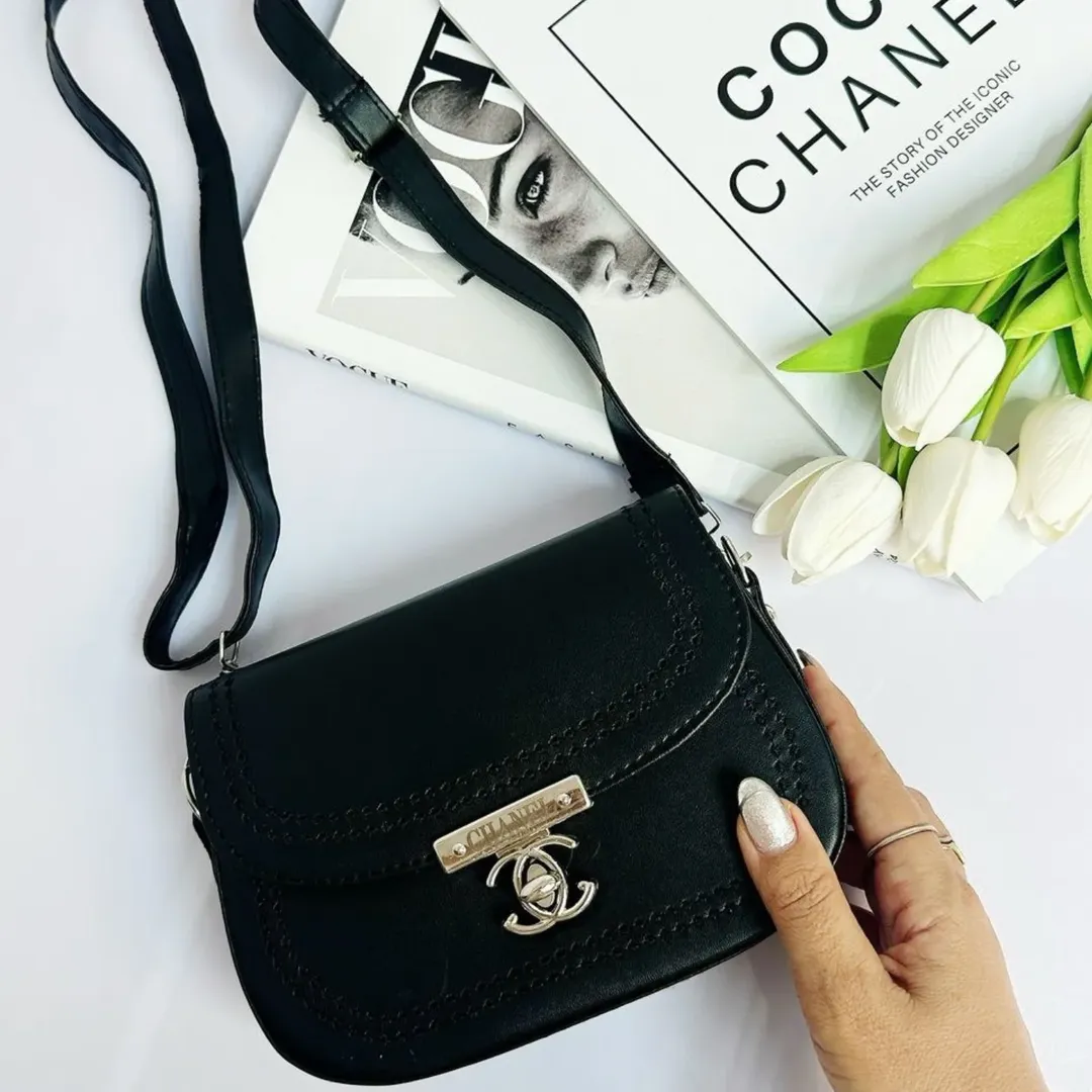 کیف زنانه پاسپورتی چنل